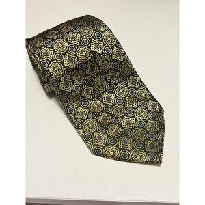 IMM Silk Necktie Black Gold Medallion Pattern Mens 62x4 Classic Dress Luxe Wear